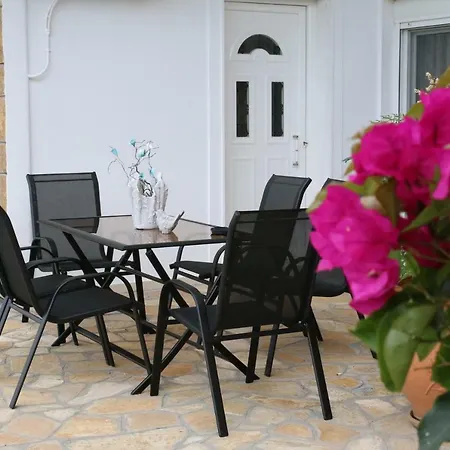 S&s Pura Vida * Paliouri